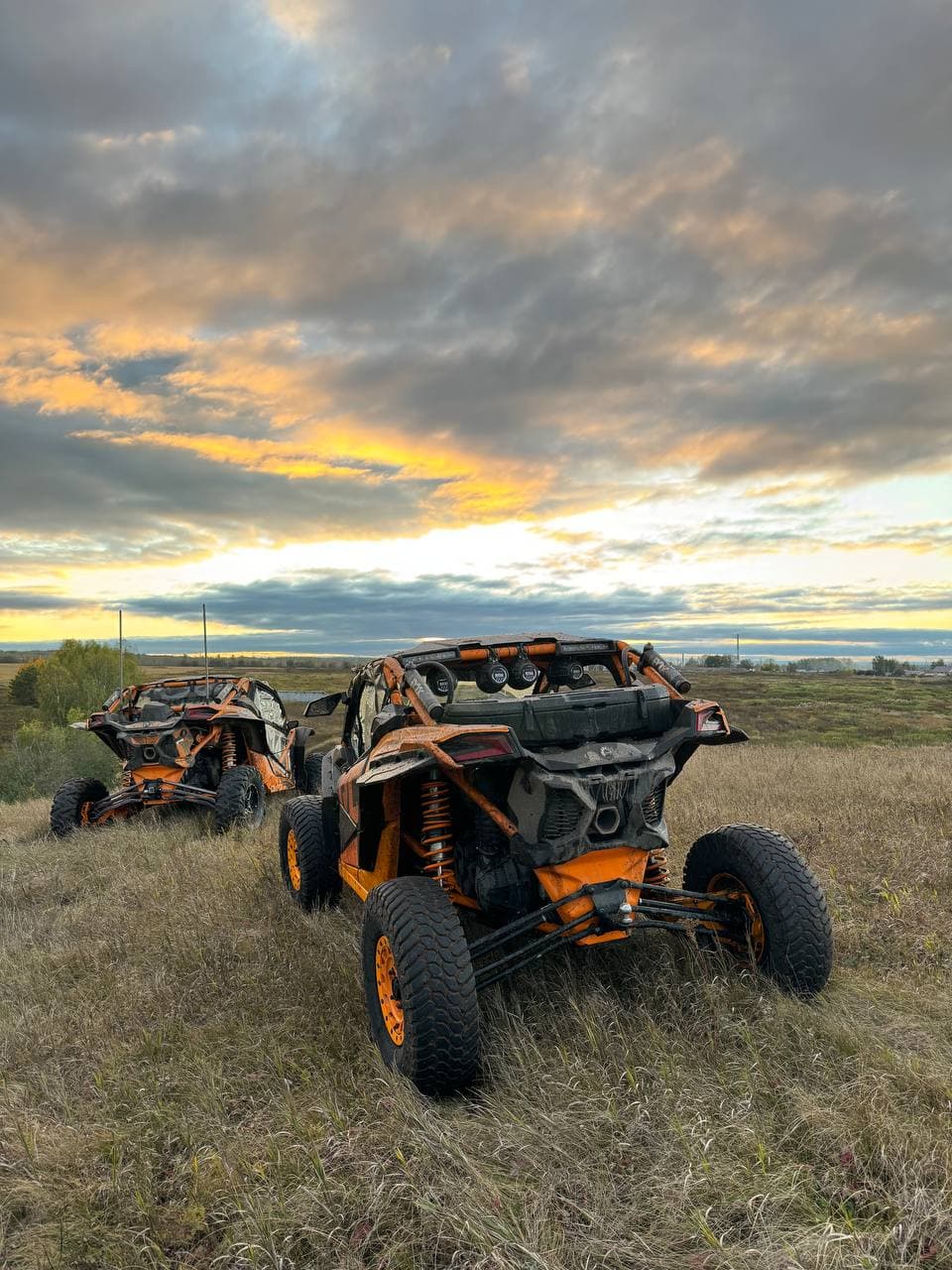 Багги Can-Am Maverick на закате